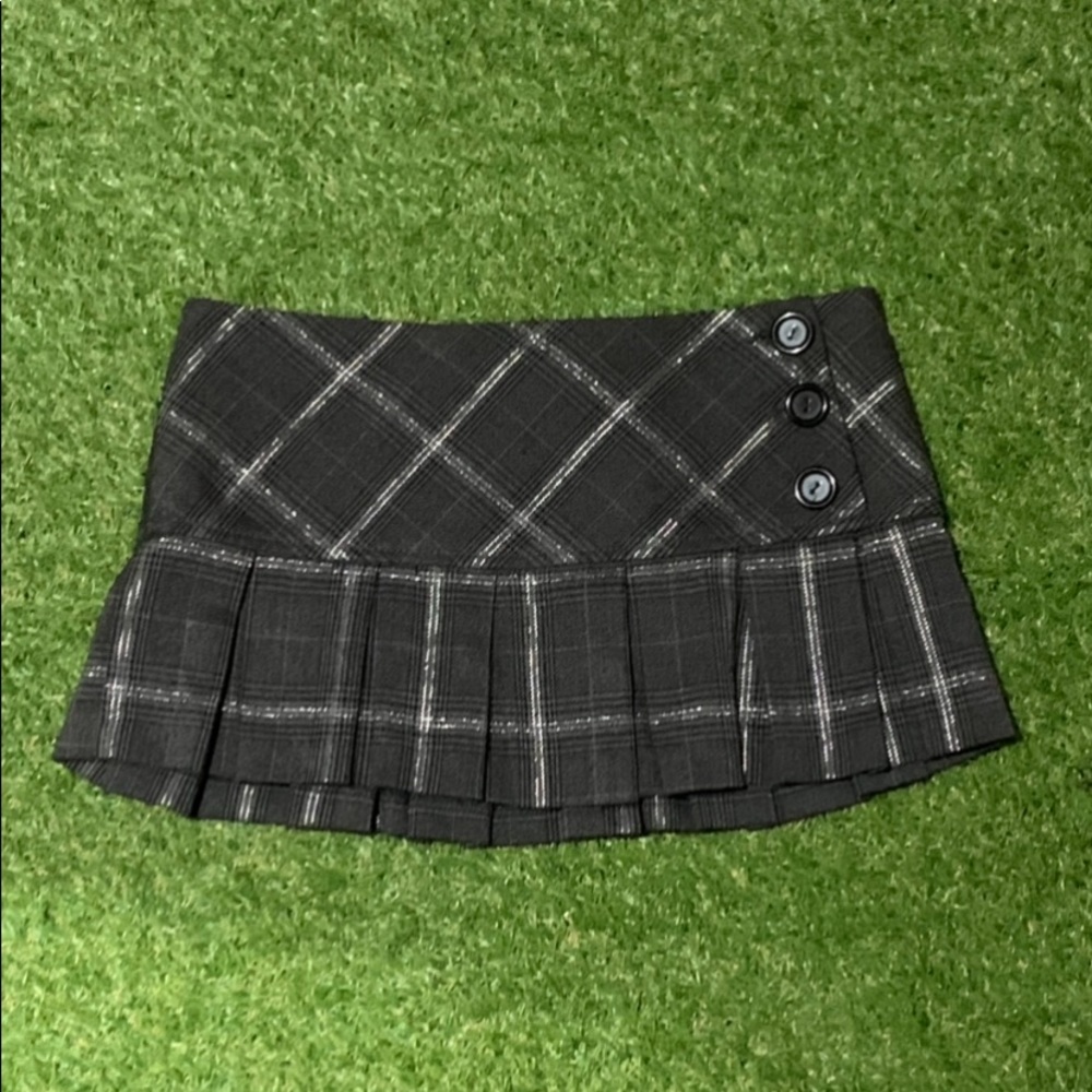 Y2K mini skirt